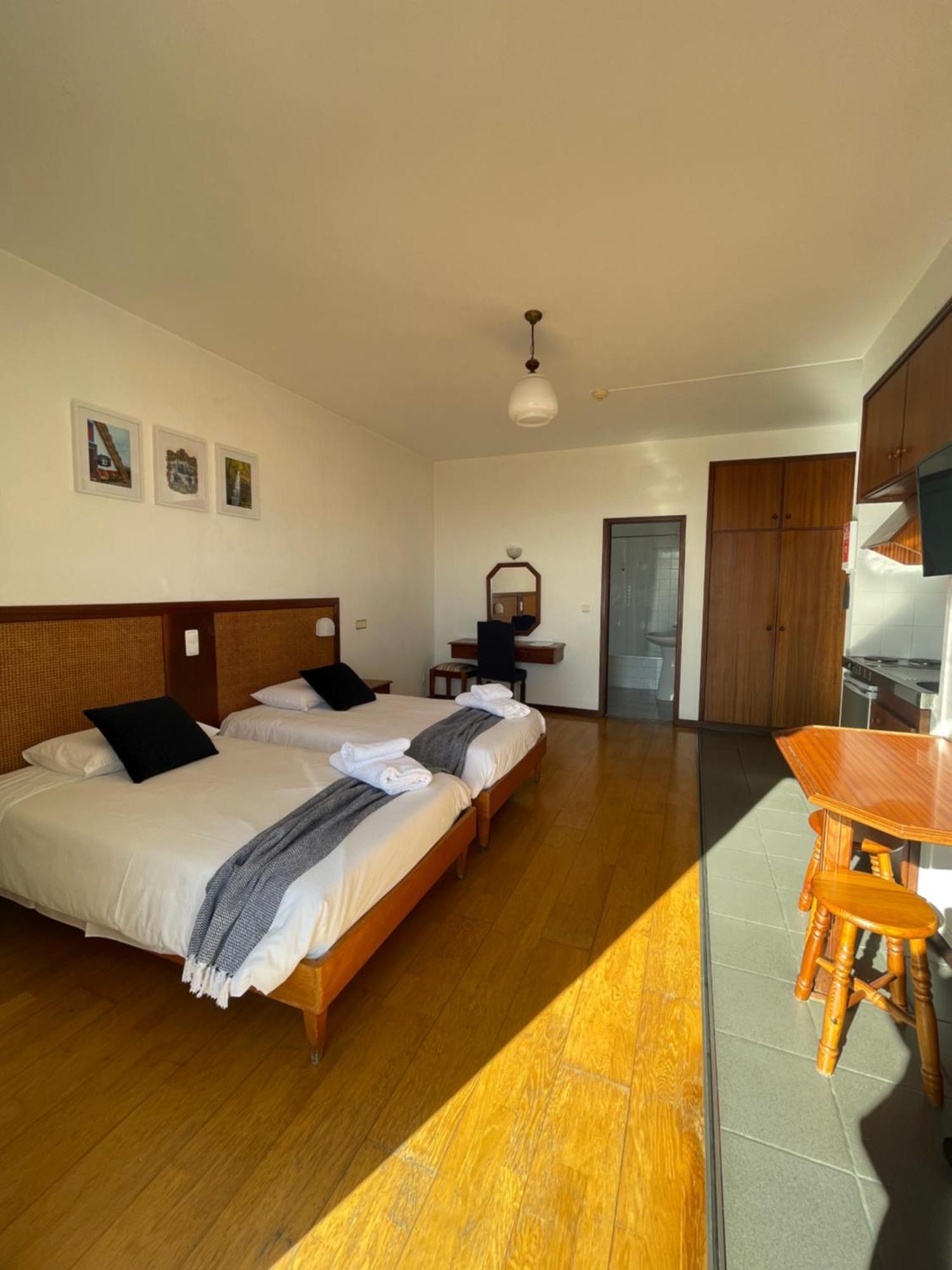Valhalla Panorama - The Old Residencial Pina Funchal  Room photo
